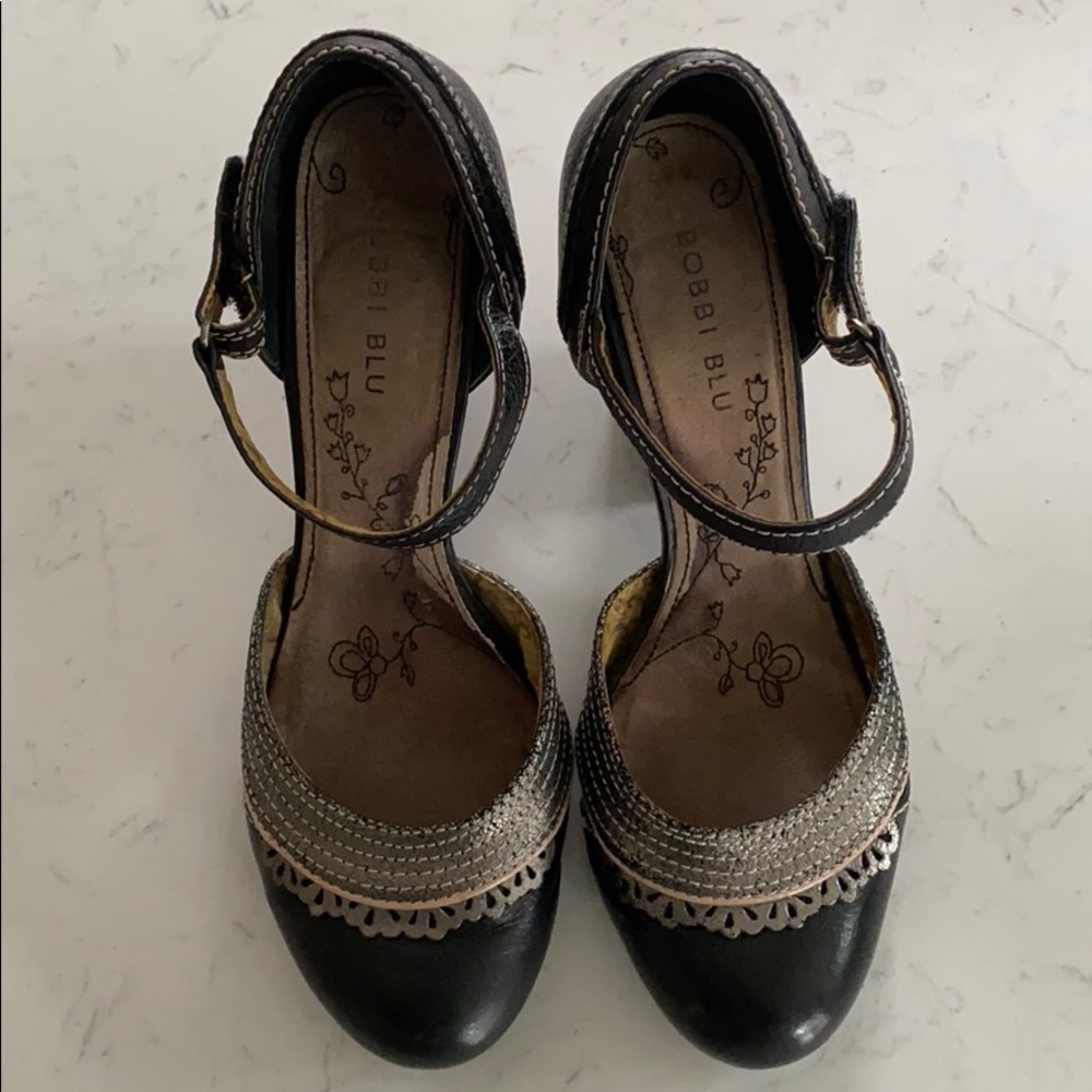 Bobbi Blu black leather heels with ankle straps - Picture 2 of 7